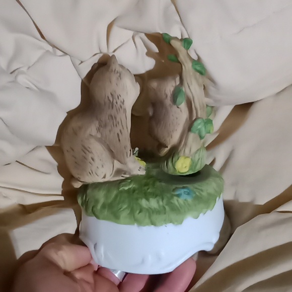 VINTAGE 1980 MSR IMPORTS MUSIC BOX - Picture 3 of 4